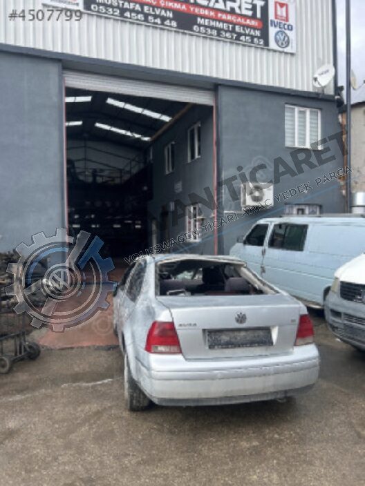 VOLKSWAGEN BORA ARKA SET